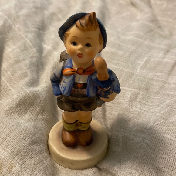 Goebel Hummel “Home from Market” 198 - Picture 1 of 7